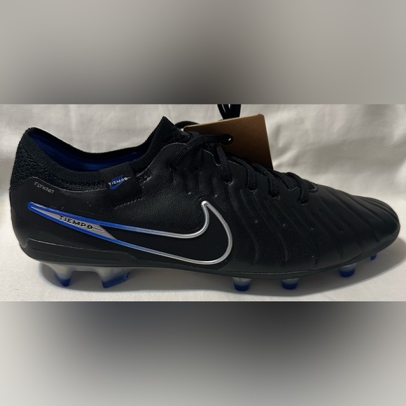 Nike Tiempo Legend 10 Elite FG Soccer Cleats Black/Chrome...